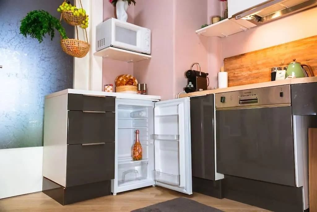 Luxuryloft - Direct Access To Shopping Street, U3 Station, Close To Center Wien Lägenhet
