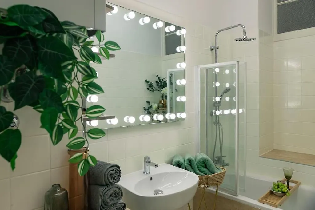 Luxuryloft - Direct Access To Shopping Street, U3 Station, Close To Center Wien 0*,